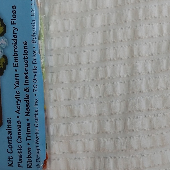 NEW Family Is Everything Wall Decor Plastic canvas Kit - Picture 4 of 6